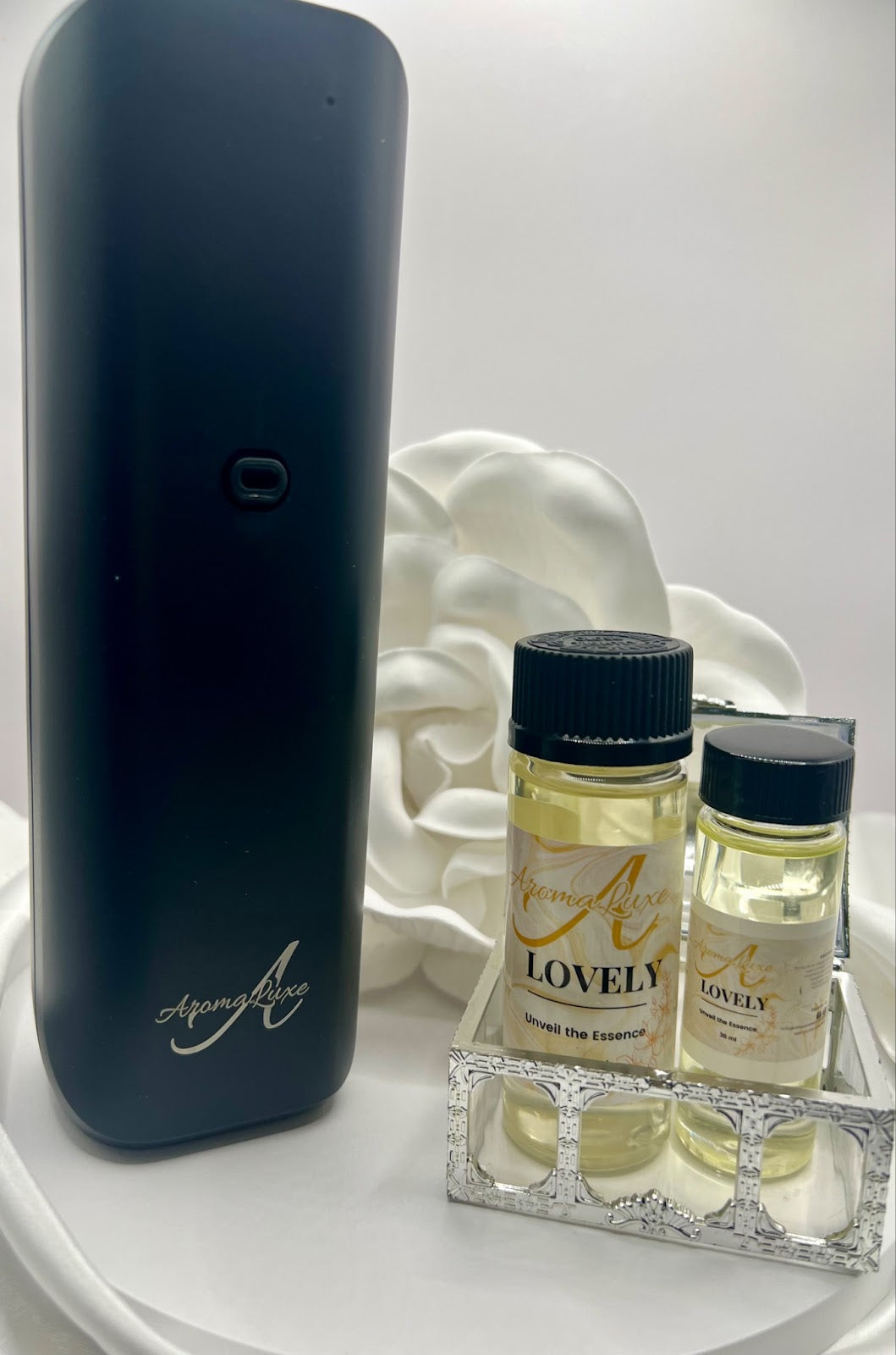 Waterless Bluetooth/WIFI plugin diffuser with two sample oils (10 ml ) Combo